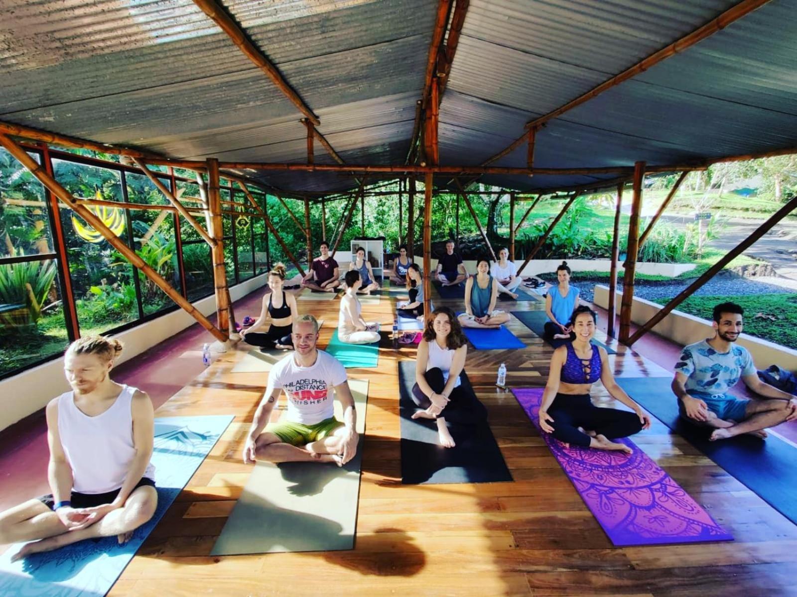 Essence Arenal Spa & Yoga El Castillo المظهر الخارجي الصورة